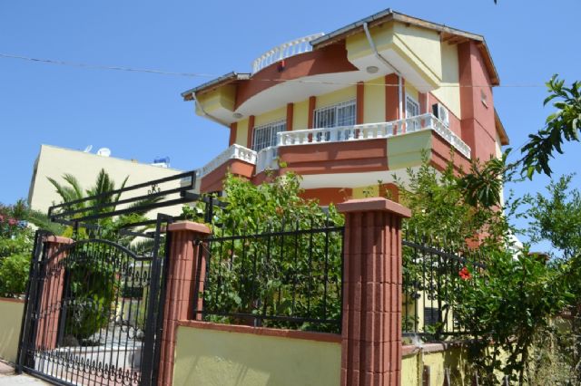  Didim Mavişehirde Satılık 4+1 Müstakil Villa